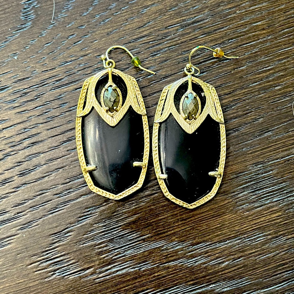 Vintage Kendra Scott Darby Drop Earrings Black